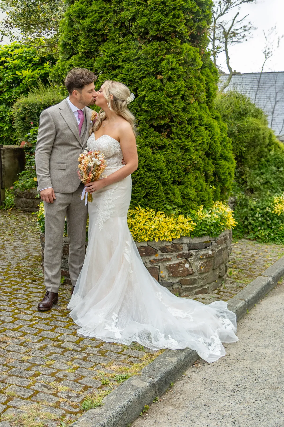 Simon & Kathy wedding photo 9